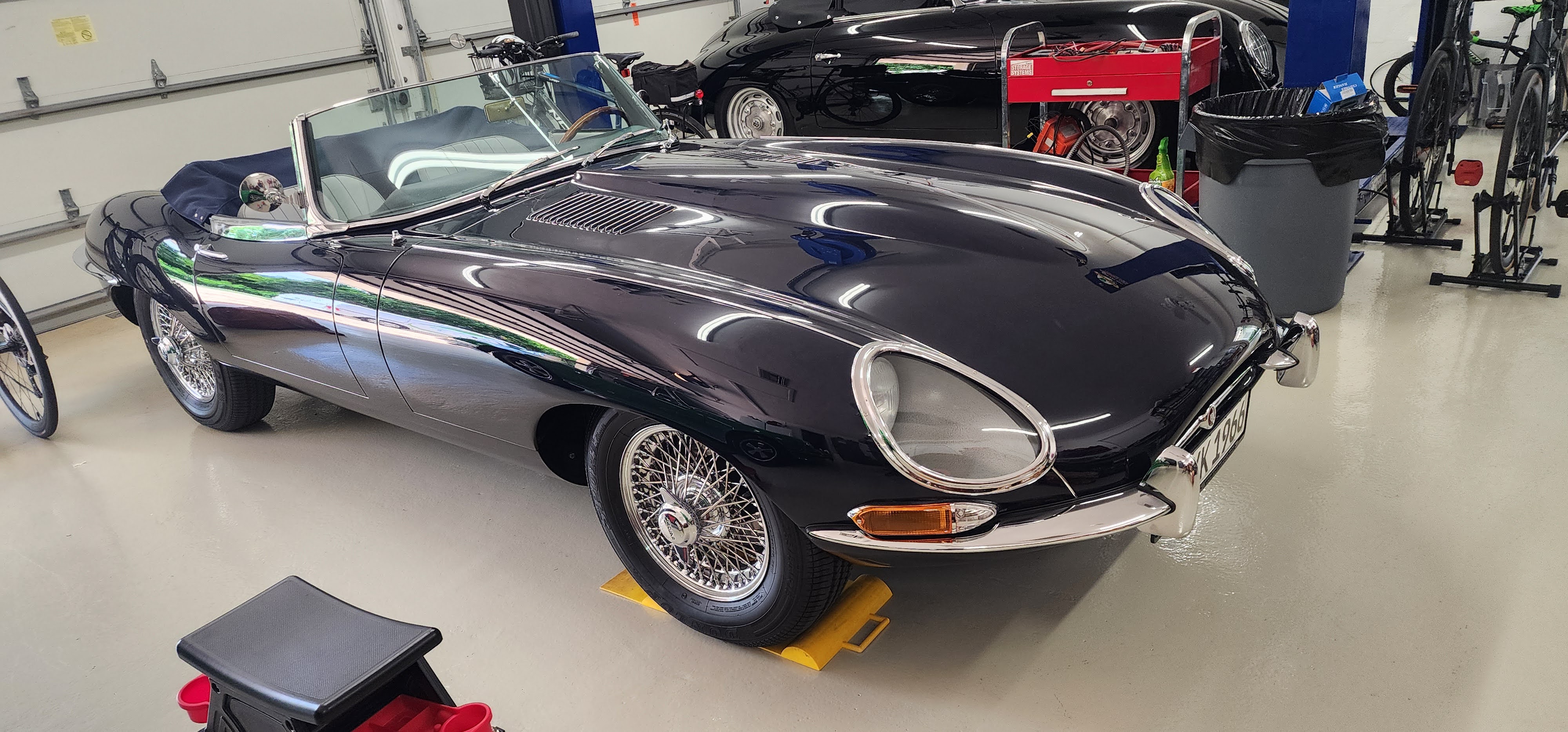 Jaguar E-Type Ceramic Coating